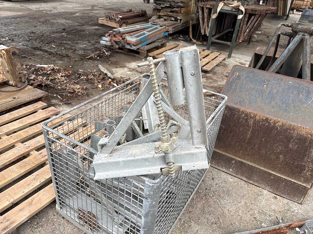 Randbeveiligingsklem met spindel (10x) - afbeelding 1 van  4