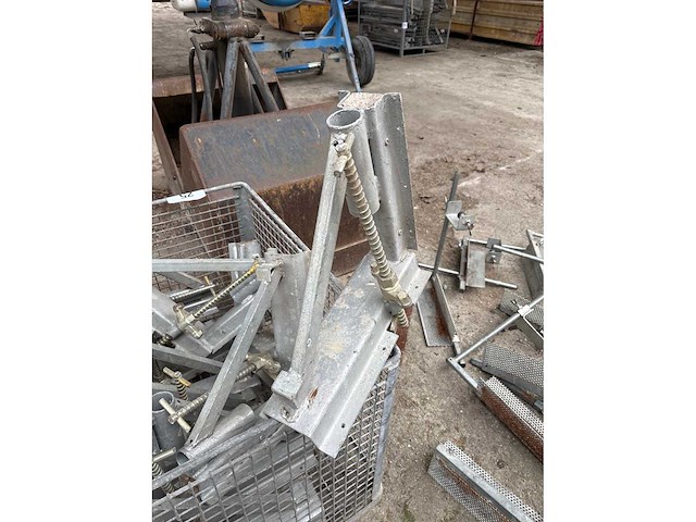 Randbeveiligingsklem met spindel (10x) - afbeelding 2 van  4