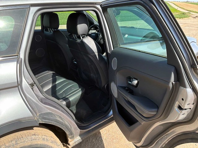 Range rover evoque td4 auto - afbeelding 15 van  32