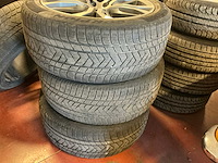 Rangerover velg met winterband (4x) - afbeelding 3 van  3