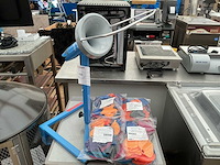 Ranpak fillpak manuele papierverdeler - afbeelding 1 van  2