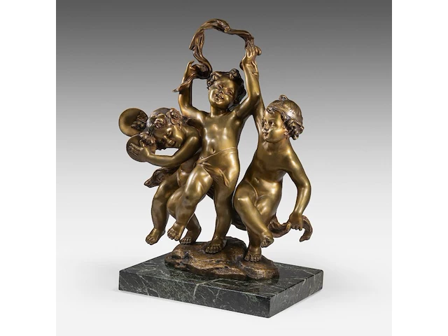 Raphaël charles peyre (1872-1949), a patinated bronze group of three music-making putti the bronze: 60 cm. (23.62 in.), with marble base: 65.5 cm. (25.78 in.) - afbeelding 2 van  8