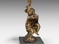 Raphaël charles peyre (1872-1949), a patinated bronze group of three music-making putti the bronze: 60 cm. (23.62 in.), with marble base: 65.5 cm. (25.78 in.) - afbeelding 6 van  8
