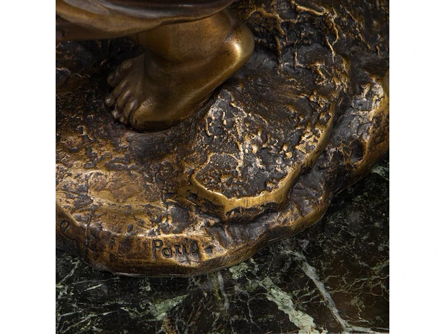 Raphaël charles peyre (1872-1949), a patinated bronze group of three music-making putti the bronze: 60 cm. (23.62 in.), with marble base: 65.5 cm. (25.78 in.) - afbeelding 7 van  8