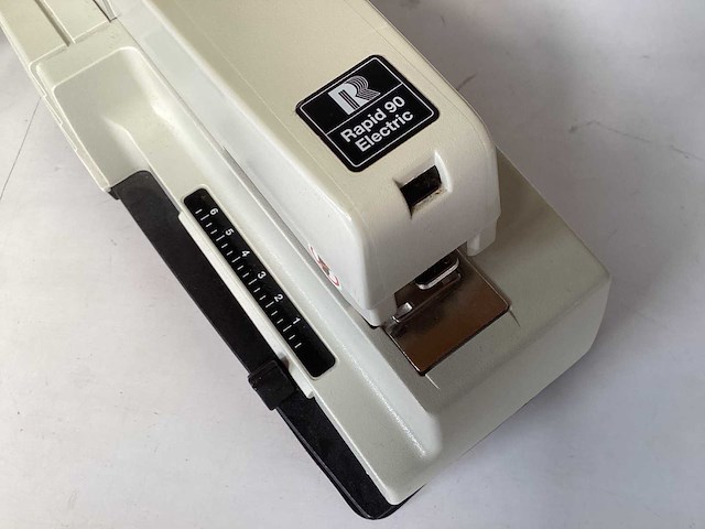 Rapid elektrische nietmachine - afbeelding 2 van  4