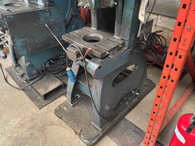 Raskin mechanische excentriepressen (gooseneck) - afbeelding 1 van  4