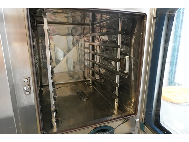 Rational cmp 61 combisteamer met inox onderstel - afbeelding 8 van  11