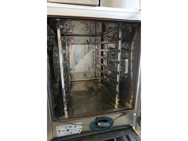 Rational cmp 61 combisteamer met inox onderstel - afbeelding 9 van  11