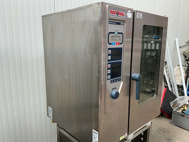 Rational combisteamer met rekken - afbeelding 10 van  11