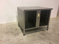 Rational onderstel gesloten met geleiders overige ovens en steamers - afbeelding 3 van  4