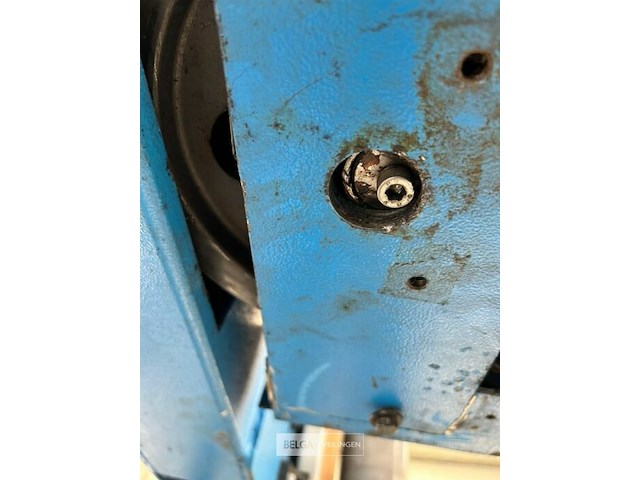 Ravaglioli 4-koloms hefbrug 4000kg (defect) - afbeelding 7 van  9