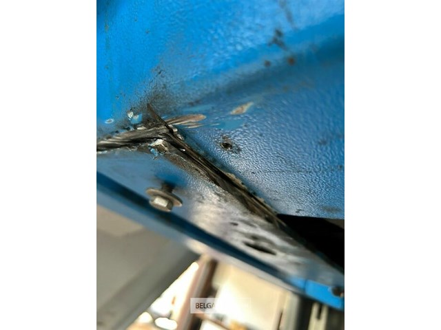 Ravaglioli 4-koloms hefbrug 4000kg (defect) - afbeelding 9 van  9