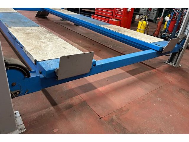 Ravaglioli 4-paals hefbrug 4000kg - afbeelding 3 van  10