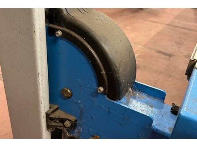 Ravaglioli 4-paals hefbrug 4000kg - afbeelding 4 van  10