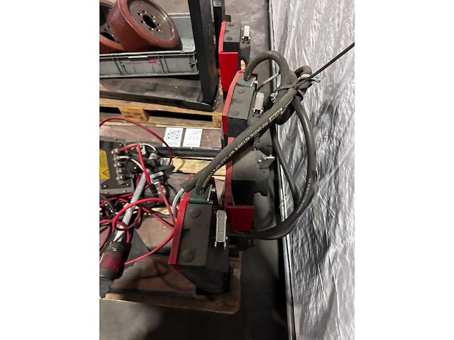 Ravas - vorken en onderdelen van heftrucks - afbeelding 5 van  9