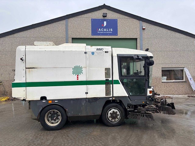 Ravo - 1999 - 560 - straatveegmachine - afbeelding 1 van  18