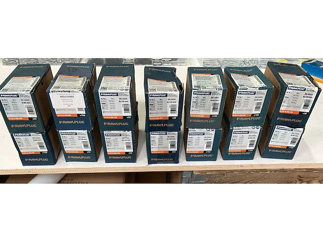 Rawplug mix kavel diverse maten pluggen (14x) - afbeelding 1 van  7