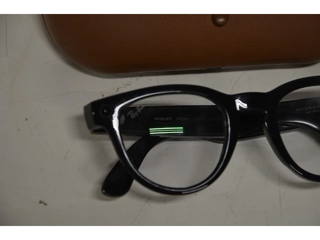 Ray-ban meta (gen 2) headliner smart glasses, kleur: f shiny black, glazen: l transitions sapphire, maat: s 50 (11) - afbeelding 2 van  9
