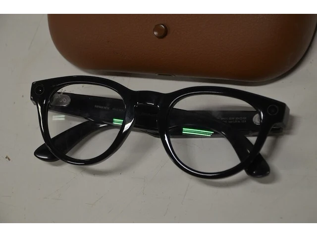 Ray-ban meta (gen 2) headliner smart glasses, kleur: f shiny black, glazen: l transitions sapphire, maat: s 50 (11) - afbeelding 3 van  9