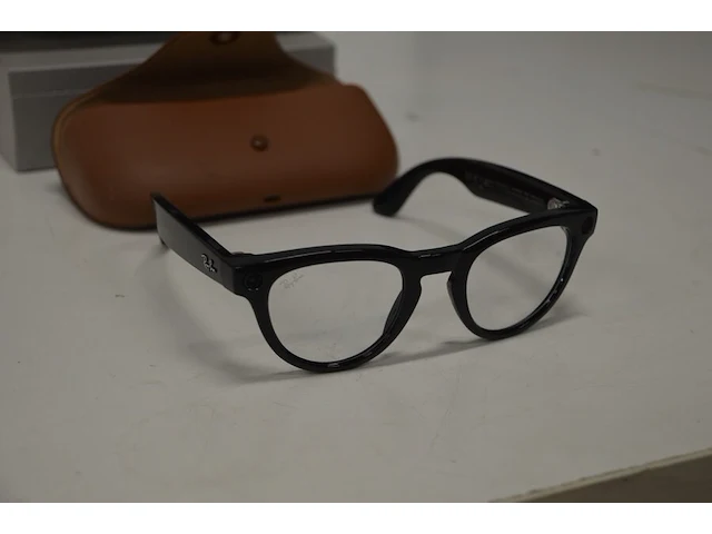 Ray-ban meta (gen 2) headliner smart glasses, kleur: f shiny black, glazen: l transitions sapphire, maat: s 50 (11) - afbeelding 4 van  9