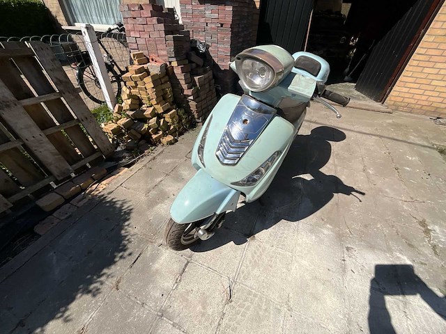Razzo capri 125 125 scooter - afbeelding 3 van  10