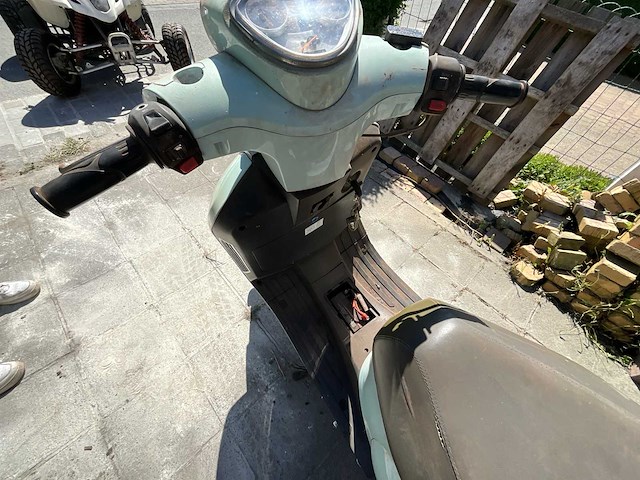 Razzo capri 125 125 scooter - afbeelding 7 van  10