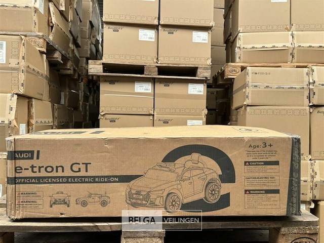 R/c licensed audi e-tron gt - black - afbeelding 2 van  4