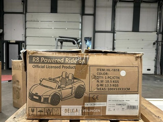 R/c licensed audi r8 white - afbeelding 3 van  4