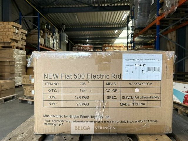 R/c licensed fiat 500e battery ride on car pink - afbeelding 3 van  4