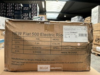 R/c licensed fiat 500e battery ride on car pink - afbeelding 3 van  4