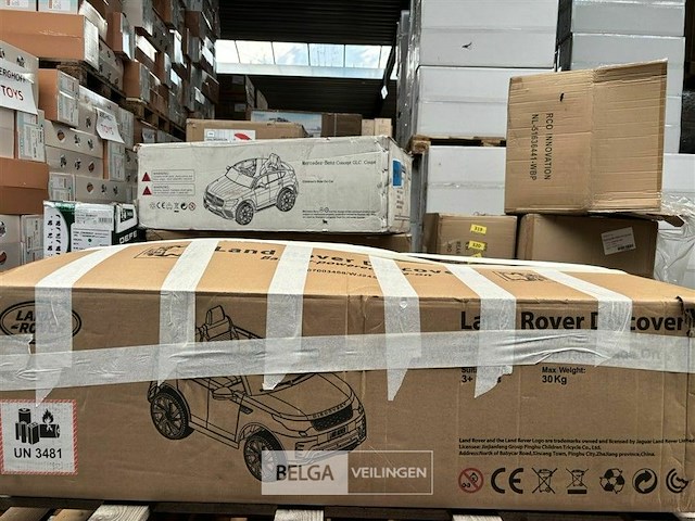 R/c licensed land rover discovery - pink - afbeelding 2 van  4