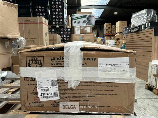 R/c licensed land rover discovery - pink - afbeelding 3 van  4