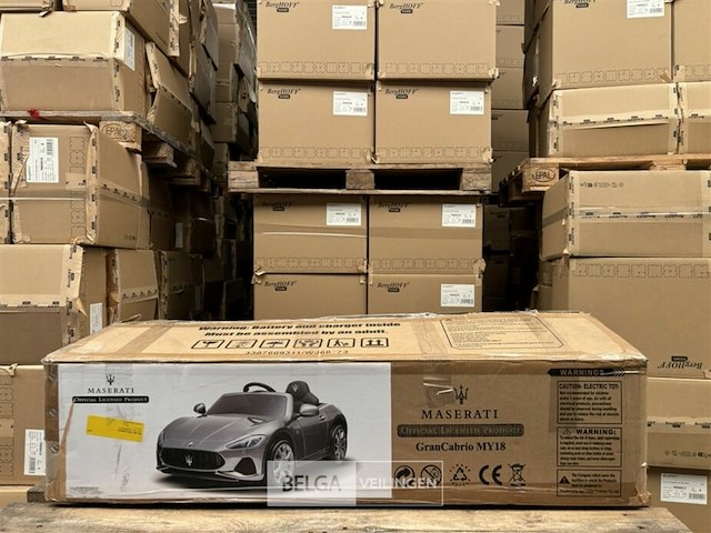 R/c licensed maserati gran cabrio my18 - blue - afbeelding 1 van  4