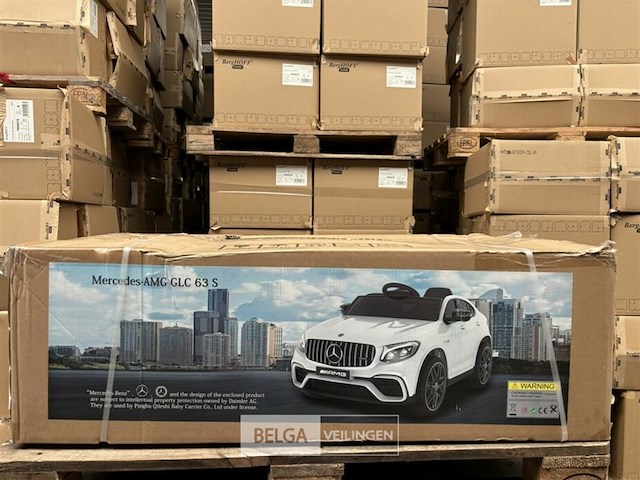 R/c licensed mercedes-benz amg glc 63s coupe - black - afbeelding 2 van  5