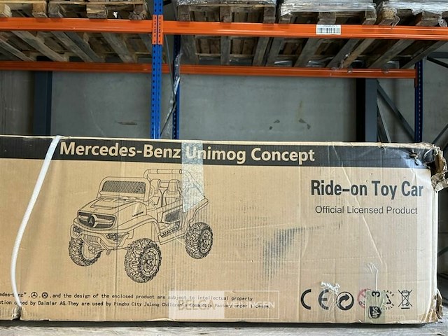 R/c licensed mercedes-benz unimog white - afbeelding 2 van  4