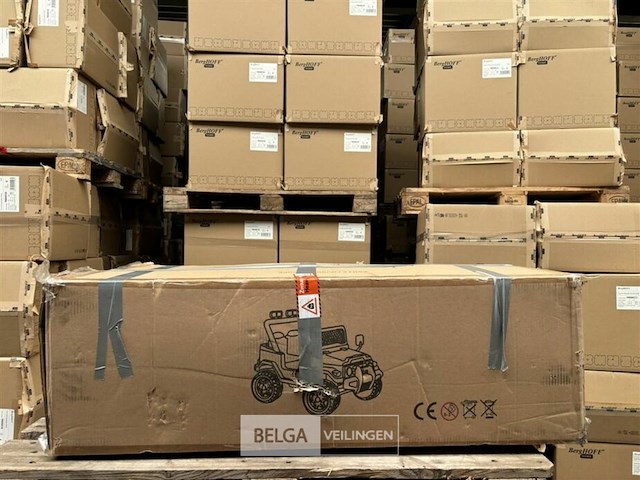 R/c ride on jeep - black - afbeelding 2 van  4