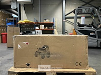 R/c ride on jeep black - afbeelding 2 van  4