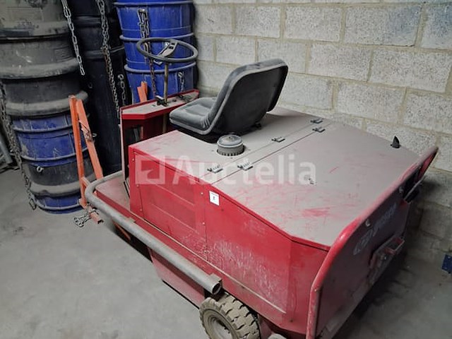 Rcm r850 ride-on veegmachine - afbeelding 2 van  7