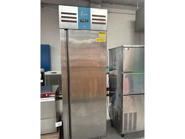 Reach-in koelkast topcold ecpg801 bt - afbeelding 1 van  4