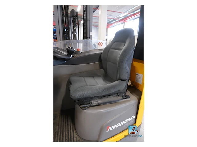 Reachtruck - afbeelding 15 van  17