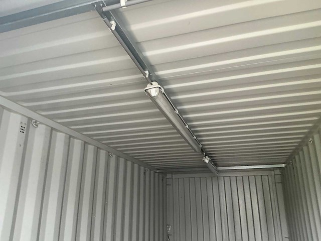 Real zeecontainer / werfcontainer 20ft - afbeelding 7 van  9