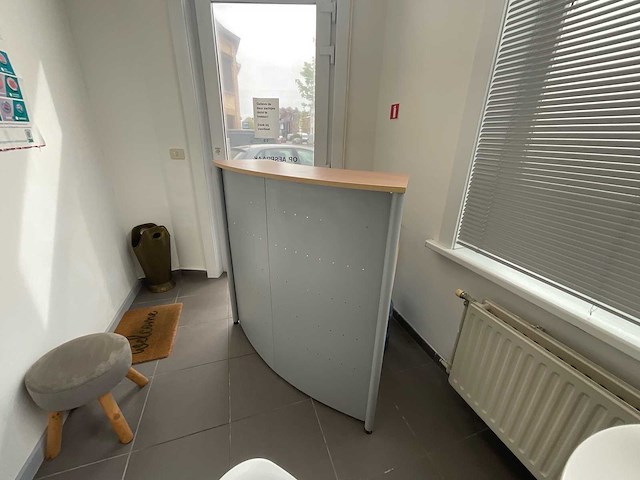 Receptie- en baliemeubel - afbeelding 1 van  4