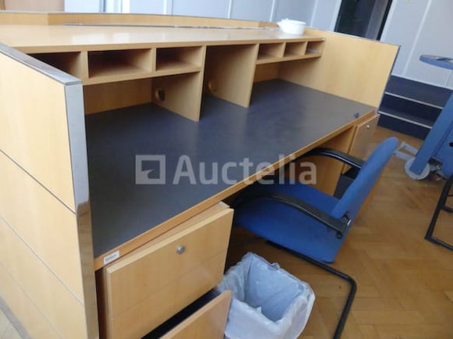 Receptiebalie + diverse meubels - afbeelding 6 van  11