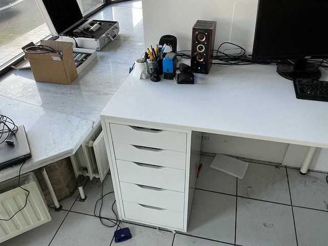 Receptiemeubel - afbeelding 11 van  14