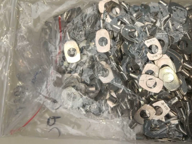 Rechte krimpnokken m10 – 6 mm² (143x) - afbeelding 1 van  1