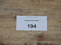 Rechthoekige houten tafel wit met houten blad afm. 115x66x73, wit houten bankje afm. 79x34x40, wit houten stoel - afbeelding 3 van  9