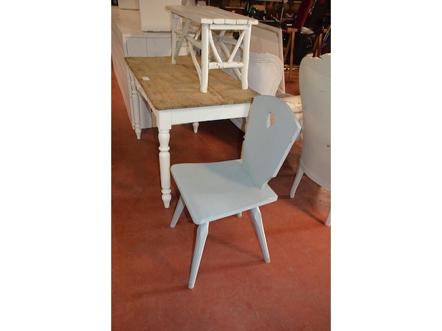 Rechthoekige houten tafel wit met houten blad afm. 115x66x73, wit houten bankje afm. 79x34x40, wit houten stoel - afbeelding 9 van  9