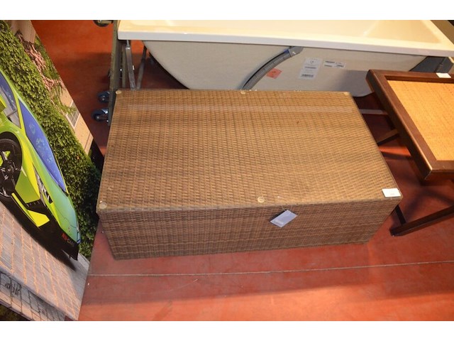 Rechthoekige imitatie rotan salontafel met glazen blad afm. 120x70x40 garden impressions - afbeelding 2 van  5