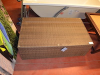 Rechthoekige imitatie rotan salontafel met glazen blad afm. 120x70x40 garden impressions - afbeelding 2 van  5