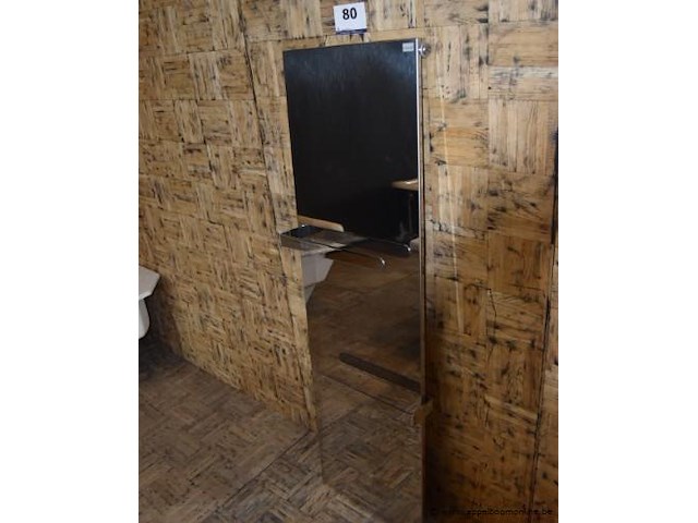 Rechthoekige spiegel/handdoekhouder 50x92 - afbeelding 1 van  1